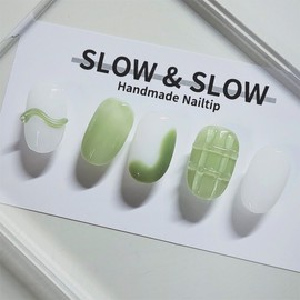 [Sl&Sl Nail Tips] Milky White & Green Nails - Short Oval / [슬앤슬네일팁] 밀키화이트&그린 네일 - 숏오발