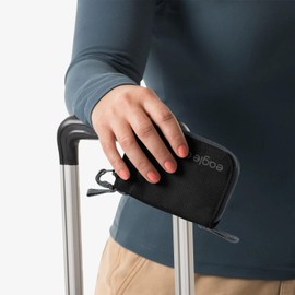 eagle creek Stash RFID Wallet – Slim Travel Wallet with RFID Blocking – Secure Passport, Cards & Cash – Lightweight, Water-Resistant Nylon – Zipper Closure – Unisex Design - Black