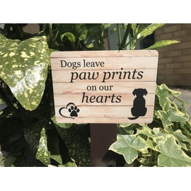 OriginDesigned Heartfelt Dog Memorial Plaque – 'Dogs Leave Paw Prints on Our Hearts' – 5.5" x 9" UV Printed for Outdoor Use