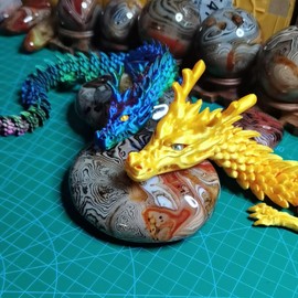 3D Printed Dragon Flexible Articulated Dragon Ornament Fidget Toy Aquarium Decoration Car Interior Decoration Creative Gift (Black)