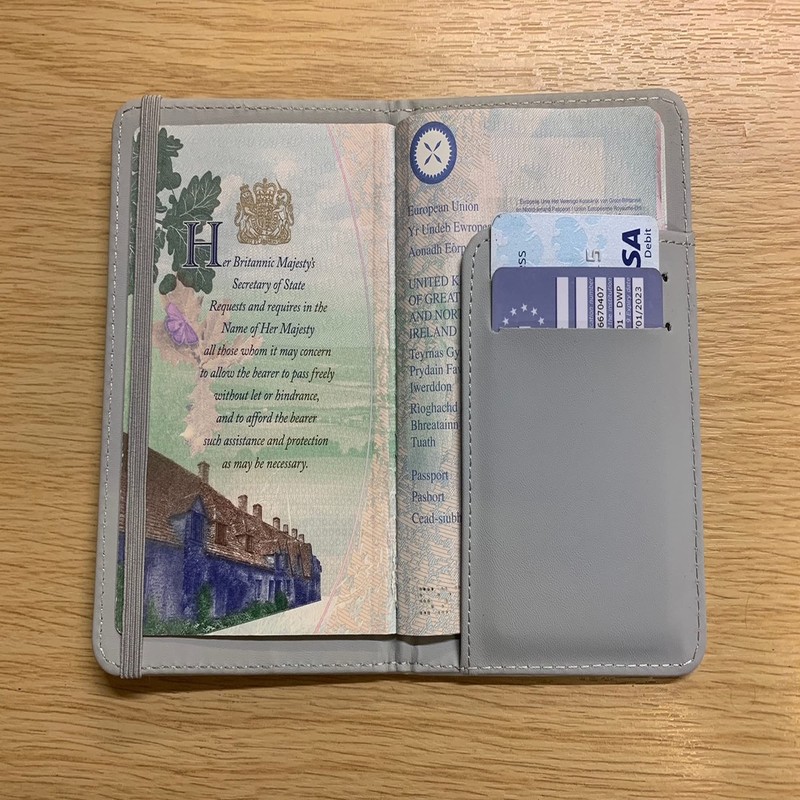 Newcastle Football Team Shirt Travel Passport Holder Wallet Case Gift