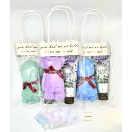 Unit ensemble Petite Gift, Bear's Towel, Handkerchief x Hand Cream, Set of 3 Each, Purple Type, Clear Bag Included, Present, Retirement, Greetings, Maternity Leave, Moving, Graduation, Birthday,