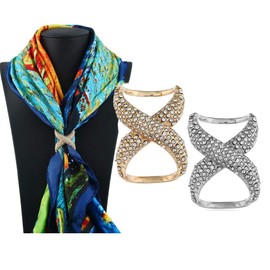 2PCS Rhinestone Inlayed Silk Scarf Clips Rings Fashion Scarves Buckle Scarf Wrap Holder Clamp Silk Scarf Clasp for Clothing Neckerchief Shawl (Golden + Silver)