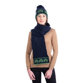 100% lana de merino – Sombrero de trébol irlandés Aran Knit Beanie Pom Pom estilo para mujer, Azul marino/flor y brillo, Talla única