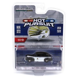 Truck 1/64 1947 Fordor, Los Angeles Police Dept (LAPD) Hot Pursuit 46 43040-A