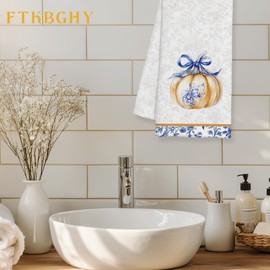 FTKBGHY Blue and White Chinoiserie Pumpkin Fall Gifts Kitchen Towels, Preppy Fall Decor Gifts, Grandmillenial Autumn Pumpkin Decorative Dish Tea Towels for Bathroom Kitchen Decor, 16x24 Inch