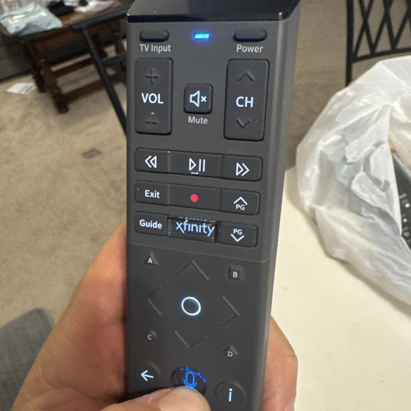 XFINITY Original Xfinity Comcast XR15 v2-UQ Voice Activated Remote Control