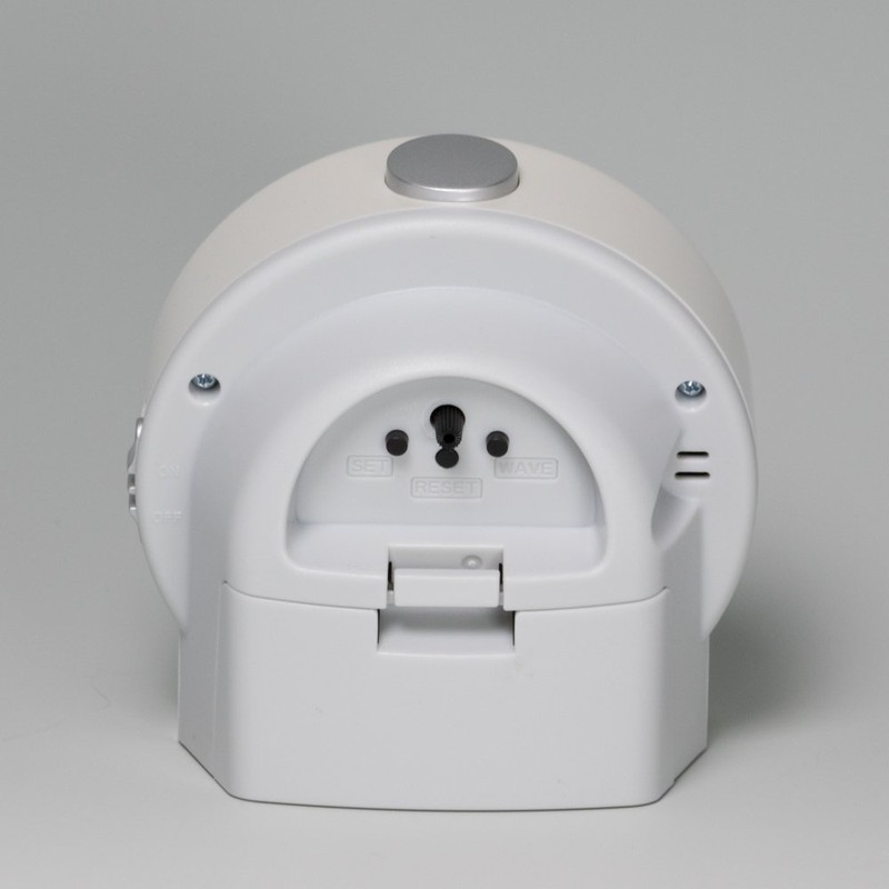 Seiko KR325W Alarm Clock Radio Analog White Pearl