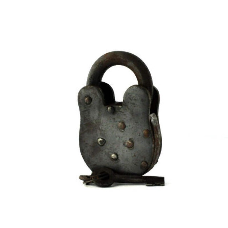 Vintage Iron Padlock 2.5 x 4.25 by Paykoc U01101