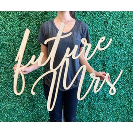 Future Mrs Sign for Backdrop,Wooden Bridal Shower Backdrop Sign, Miss to Mrs Wood Sign for Bachelorette Party Decor,Engagement Wedding Bridal Shower Party Supplies