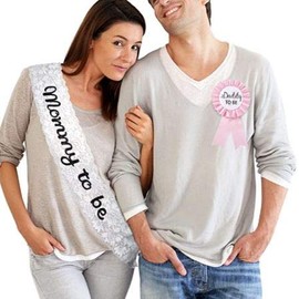 CoolerthingsDG, Baby Shower Decorations White Lace Sash for Mommy to be and one Daddy to Be Tinplate Badge Combo Kit Baby Shower Party Gender Reveals Party Gifts (Pink)