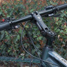 GEWAGE Bicycle Stem Adjustable, Bicycle Stem Riser for 31.8 (1-1/4 Inch) Handlebars, Alloy Aluminium Bicycle Stem Height Adapter for Most MTB, Road Bikes, BMX, E-Bike (140 mm)