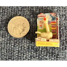 Zuru PLAY-DOH Animal Crew  Chicken- Toy Mini Brands Series 3 - Zuru Brand 5 Surprise