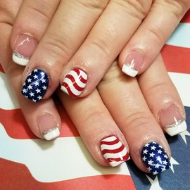 24Pcs 4th of July Nails Press on Nails Short Square French Tip Fake Nails Glitter White Nail Tips Artificial Acrylic Nails Independence Day Glue on Nails Red Blue Star Stripe Stick on Nails for Women