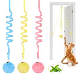 Potaroma - 3 juguetes colgantes de bola de peluche con campanilla para gatos con hierba gatera, juguetes retráctiles interactivos para gatos, para jugar, perseguir y ejercitar a gatitos en interiores