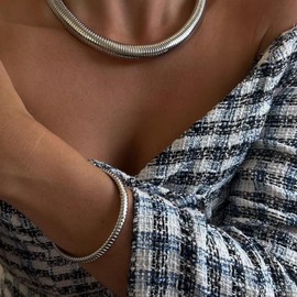 Awinesn 18K Gold Plated Bracelets for Women Gold Bangles for Women Chunky Bangle Bracelets for Women Bracelets Stack Tarnish Free Bangle Set of 3 for Women Accessories for Her Gifts