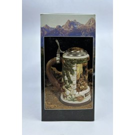 Budweiser Cougar Family Camp Animal Families Series(4/4) Lidded Beer Stein CS369