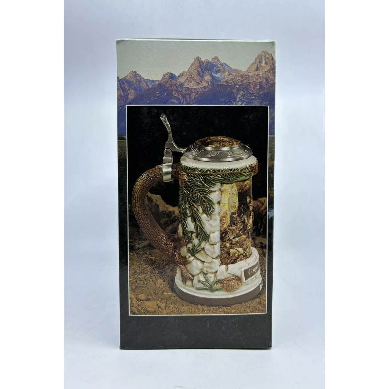 Budweiser Cougar Family Camp Animal Families Series(4/4) Lidded Beer Stein