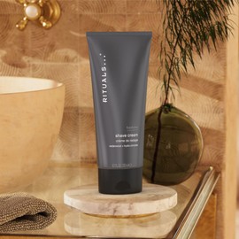 RITUALS Homme Shaving Cream for Men with Cedar Wood and Hydra Complex, 200 ml