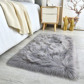 YIHAIC Faux Sheepskin Rug - Faux Fur Rug- Fluffy and Soft Faux Sheepskin Area Rug for Bedroom and Rooms Decor, Shaggy Rugs for Cozy Home Feel (Grey, 60 x 90cm)