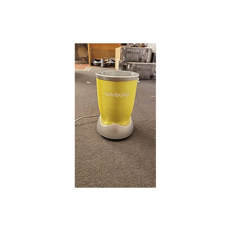 NutriBullet Pro 900 Watt Hi-Speed Blender/Mixer Twist and Blend 9-Piece