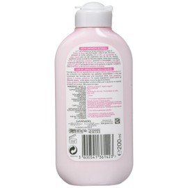 Garnier Skin Naturals Cleansing Milk For Dry And Sensitive Skin 200 ml