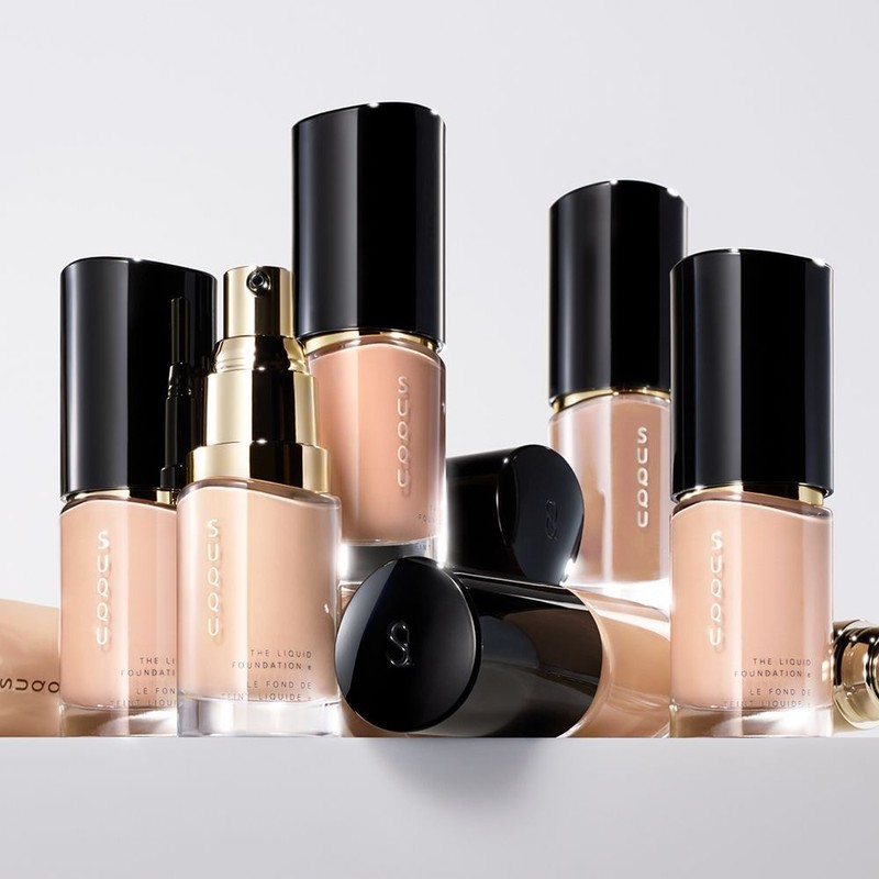 스쿠 [Exclusive] The Liquid Foundation e (The Loose Powder 4g)