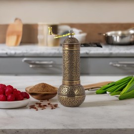 Generic Antique Coffee Grinder, Qualified Adjustable Grinder, Refillable Turkish Style Mill, Manual Coffee Grinder with Handle (antique green), 7x1.77x2.76, bdeğan1