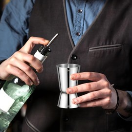 Cocktail Jigger Messbecher Edelstahl Barmaß 3cl/4cl/5cl Gin Measuring Cups Set Klein Doppelmaß Jigger mit 4 Flaschenausgießer 3 Bürste Zubehör für den Barkeeper 3 Stück