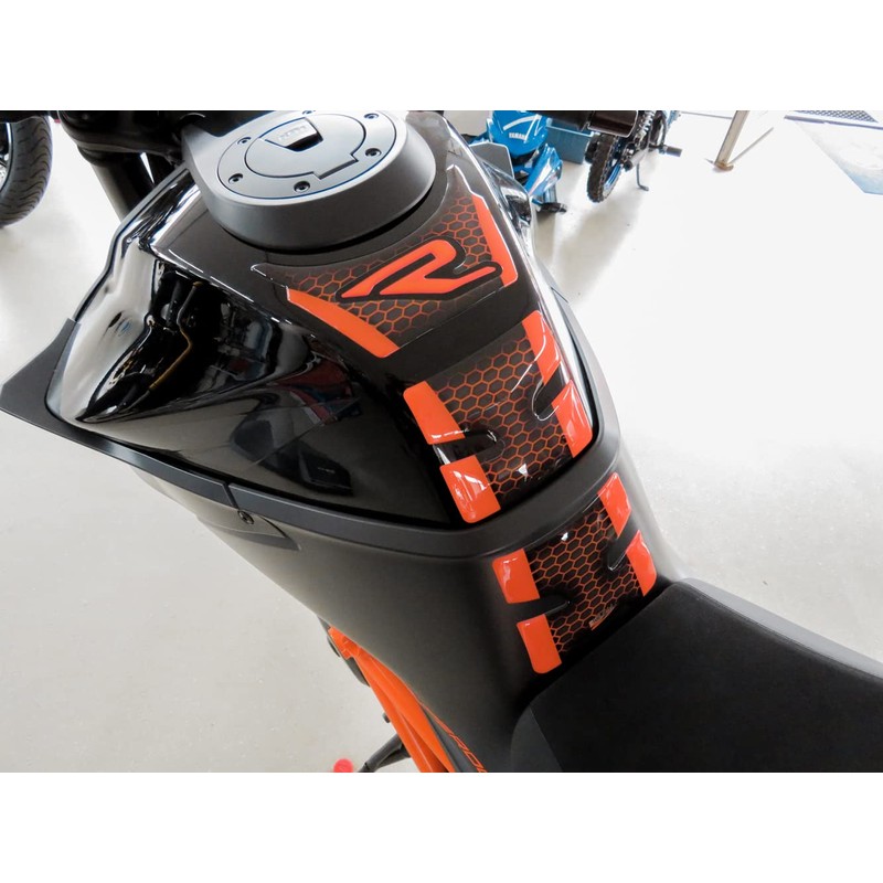 BIKE-label Tank Pad Compatible with KTM 1290 Super Duke R