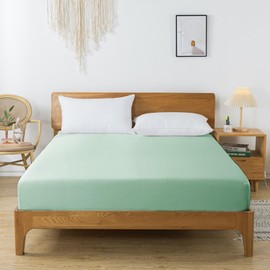 bienDo Fitted Sheet 140 x 200 cm for Box Spring Beds, Green, Bamboo-Vegan Silk, Cooling, Silky-Soft Fitted Sheet for Mattresses up to 35 cm High - Soft Like Egyptian Cotton