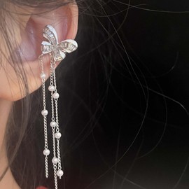 Xduargs Boho Butterfly Ear Cuff Earrings Vintage Butterfly Tassel Chain Ear Clip Earrings Silver Butterfly Cuff Cartilage Earrings Butterfly Non Pierced Earrings Jewelry for Women and Girls(Left)