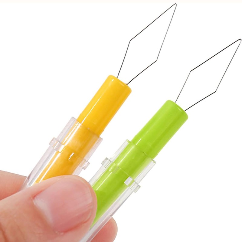 針糸通し器 4個セット ロープ通し器 針糸通しツール 便利なカバー付き ひも通し器 裁縫道具 手芸用 簡単糸通し DIY