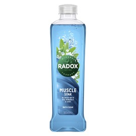 Radox Mineral Therapy Muscle Soak Bath Soak uniquely blended with minerals & herbs for a restorative bubble bath 500 ml