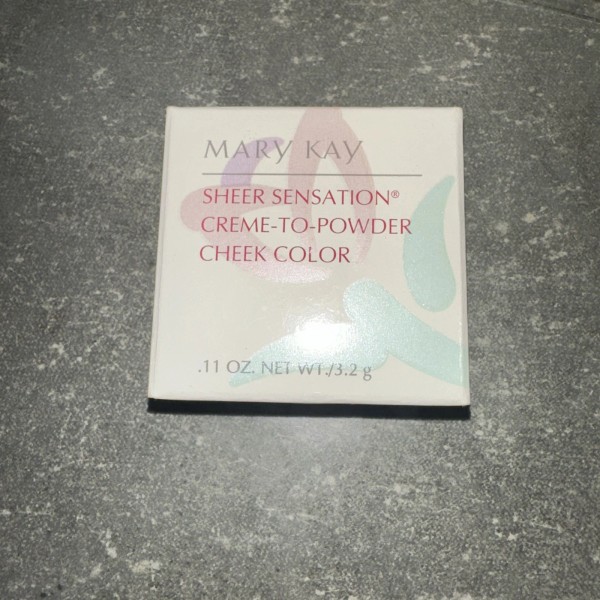 MARY KAY ~ Sheer Sensation Creme-To-Powde