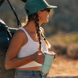 YETI Rambler 25 oz Straw Mug, Vacuum Insulated, Stainless Steel, Big Sky Blue