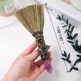 RJINGSHI Natural Crystal Magic Sweeper Green Fluorite Tower Broom 7.08"-7.87" Healing Crystal Point Witch Altar Supplies for Crystal Therapy Cleaning Bedroom Office Home Decor Gift