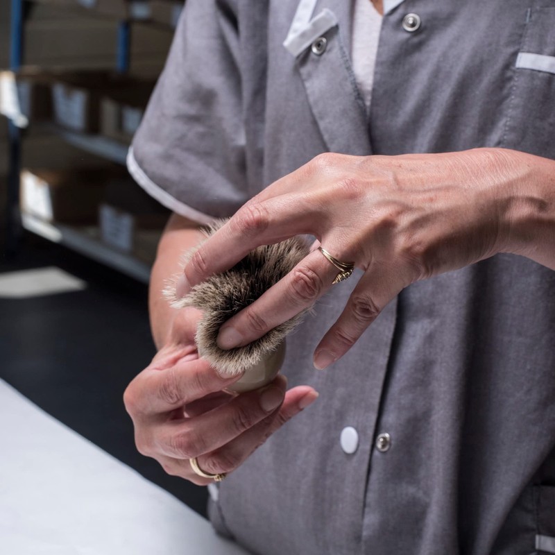 Facette Plisson Shaving Brush - Handle with Walnut and White