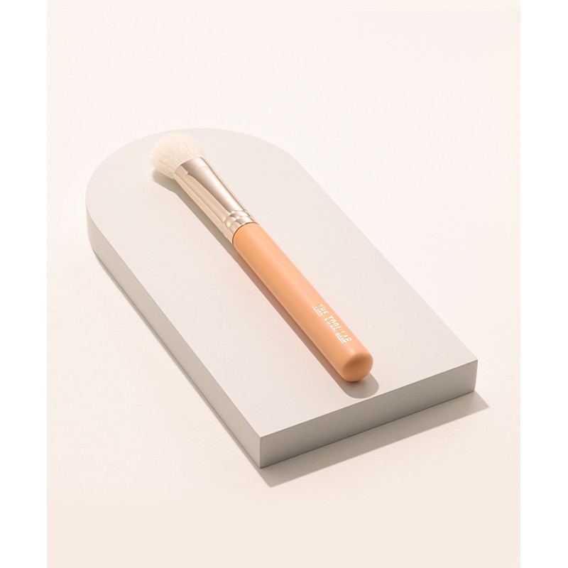 The Tool Lab 156 Small Cheek and Blending Brush