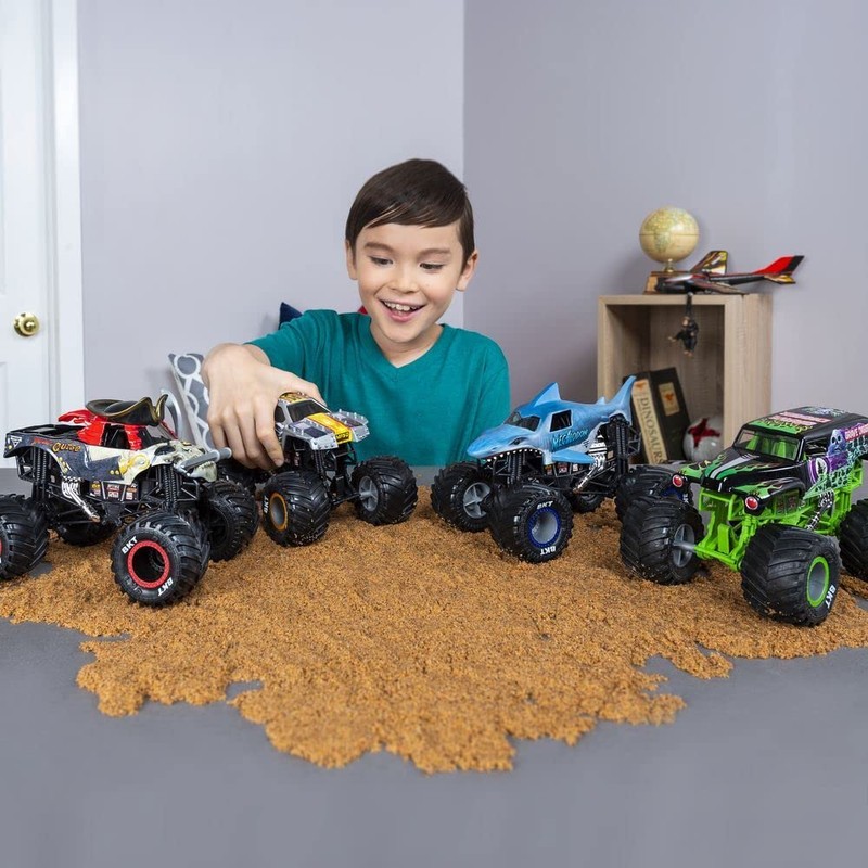 Spin Master Monster Jam - 1:24 Collector Truck S2 -