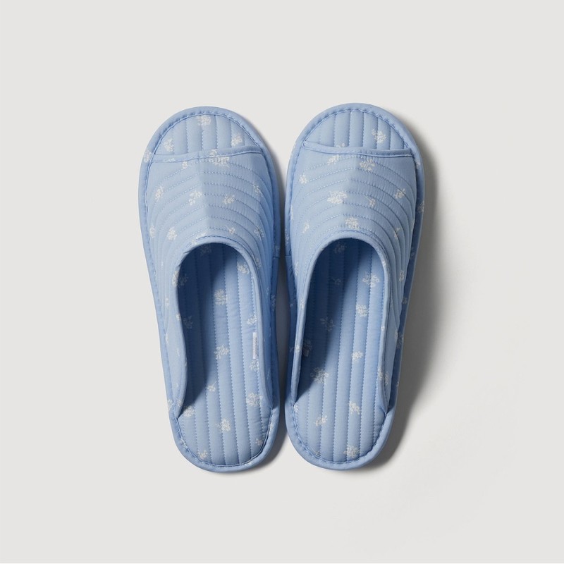 JAJU [JAJU] Quilting Washable Floral Slippers_250-265_Blue