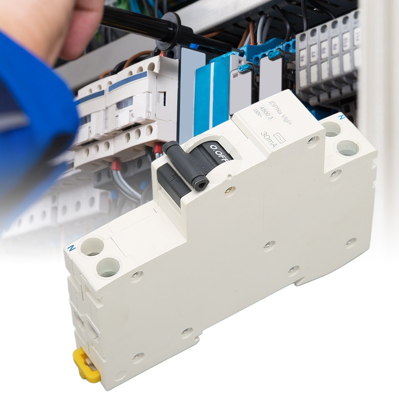 Civil Circuit Breaker Integrated Leakage Protection Insulation Circuit Breaker 18mm