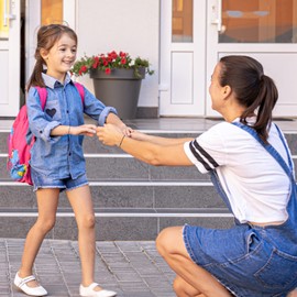Back to School Bracelet First Day of School Bracelet Kindergarten Bracelet Mommy and Me Matching Heart Bracelet Back to School Gift Heart Family String Bracelets Set Back to School Essentials