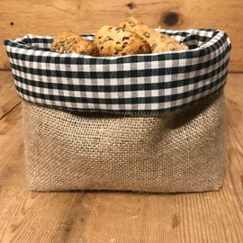 Gaidra Bread Basket - Fabric - Bread Basket Made of Jute and Cotton Fabric, for Storage of Bread and Pastries, Designer Bag in High-Quality Workmanship Made of Natural Fibres - Striped, Red, 20 x 20 x 10 cm