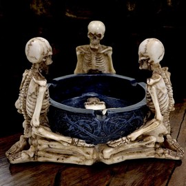 MIJOMA Gothic Ashtray - Skeleton Round with Celtic Patterns - Decorative Polyresin Ashtray - 11 cm Diameter, 8 cm Height - Scary Skull Decoration for Horror & Fantasy Fans