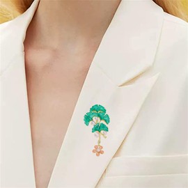 Elegant Ginkgo Leaf Brooch Pearl Leaves Pin for Women Girls Lapel Pins Dainty Dress Accessories Cute Wedding Christmas Thanksgiving Jewelry Gift