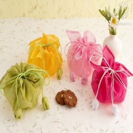 National Museum of Korea Goods Ramie Lucky Bag Insadong Gift Korean Traditional Souvenir I agree to third party delivery for foreigners / 국립중앙박물관 굿즈 모시 복주머니 인사동 선물 한국 전통 기념품 외국인 배송을 위한 제3자 제공에 동의합니다