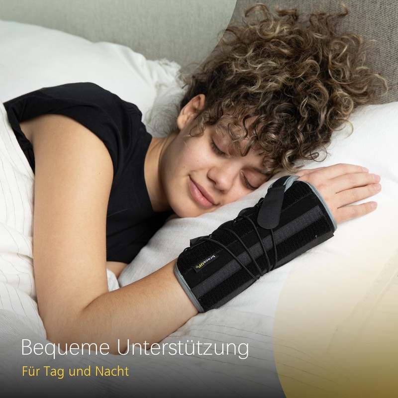 BraceUP Quick Wrap Wrist Support for Carpal Tunnel, Tendinitis and