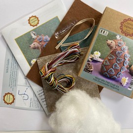 Corinne Lapierre Folk Hedgehog Felt Craft Mini Kit