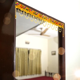 Toran Bandanwaar Decoración tradicional para colgar en la pared, puerta del hogar, templo, festival, función de boda, decoración y regalo (abalorio blancas)